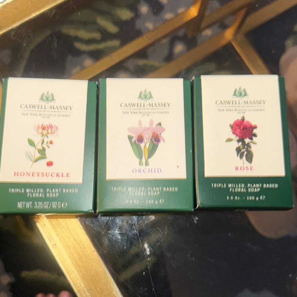 Honeysuckle Floral Hand & Body Soap - Green
